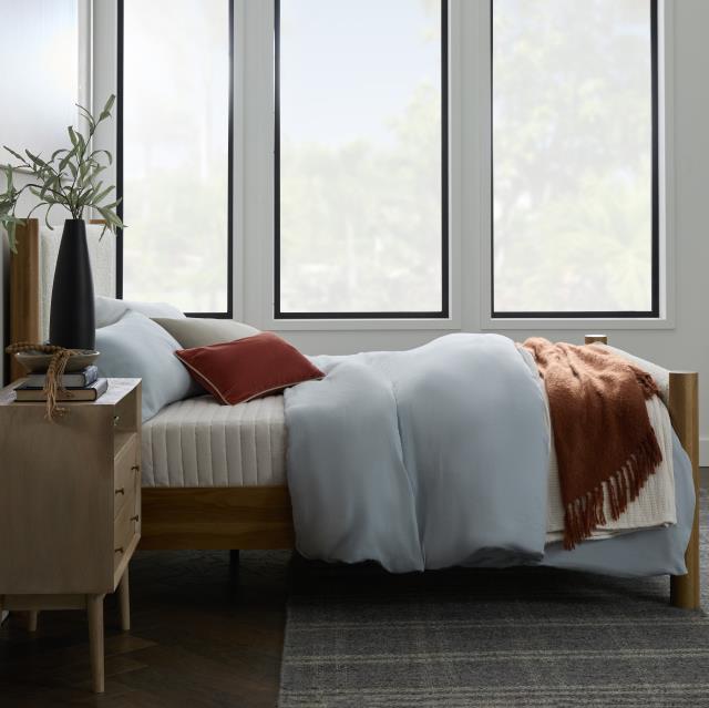 Rainier Queen Bed - Chapin Furniture