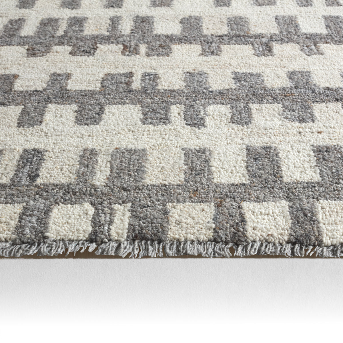 Hadi Emir HAD05 Gray/White Rug - Chapin Furniture