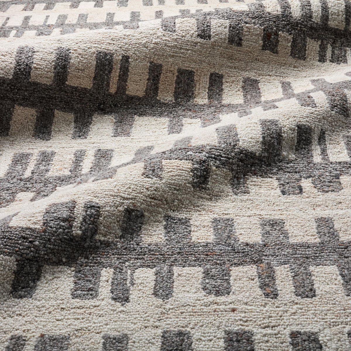 Hadi Emir HAD05 Gray/White Rug - Chapin Furniture