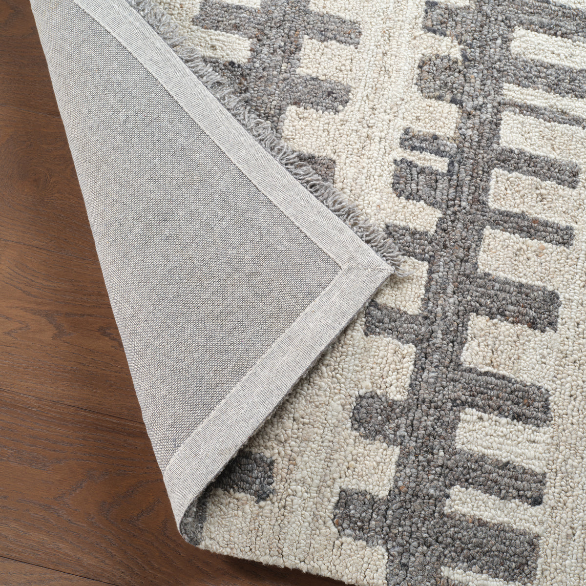 Hadi Emir HAD05 Gray/White Rug - Chapin Furniture