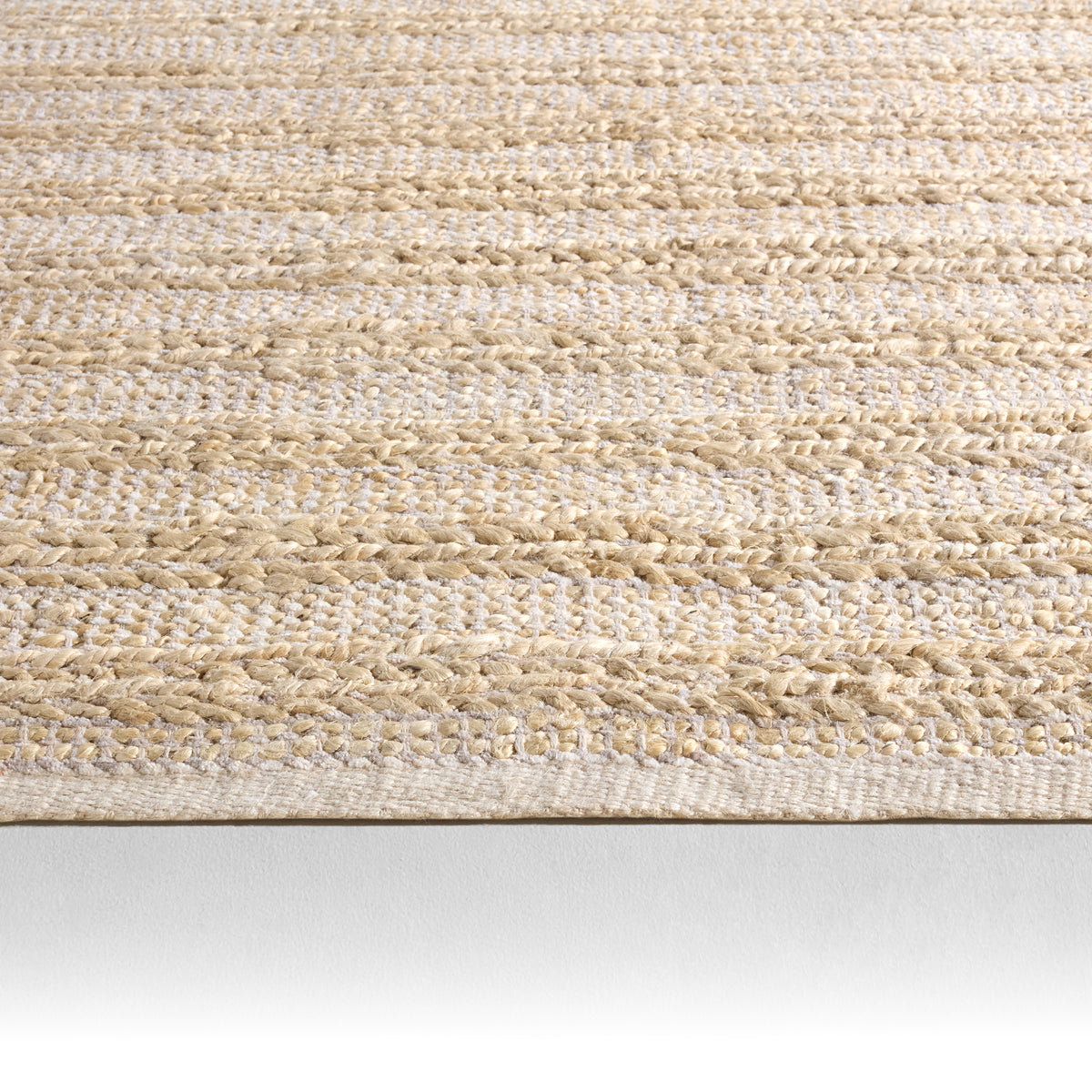 Himalaya Canterbury HM28 White/Beige Rug - Chapin Furniture