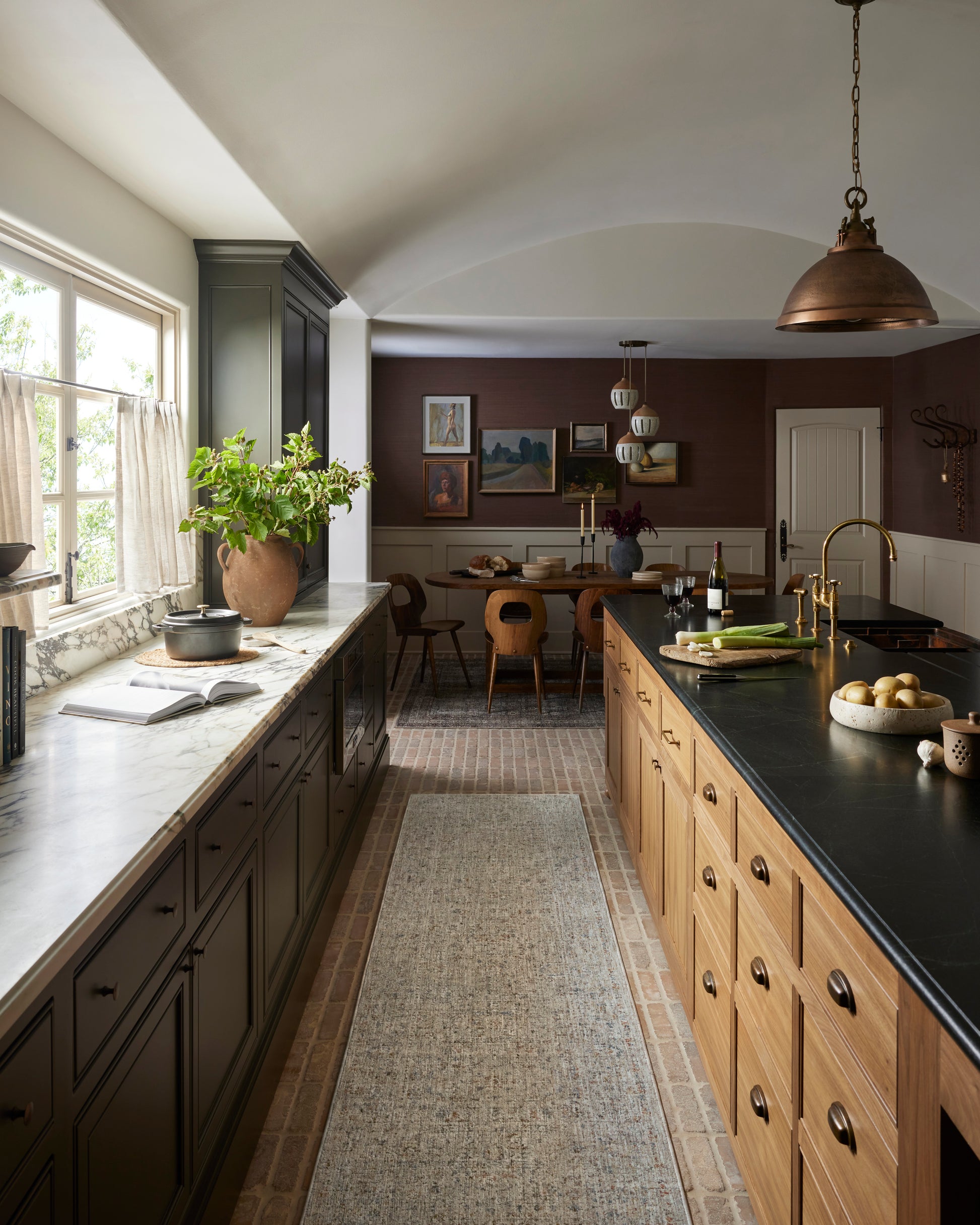 Amber Lewis Honora 05 Bone / Multi - Chapin Furniture