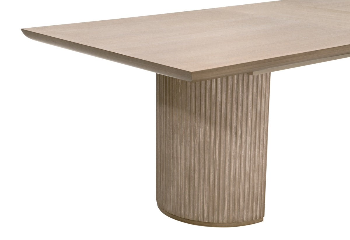 Halloway Extension Dining Table - Chapin Furniture