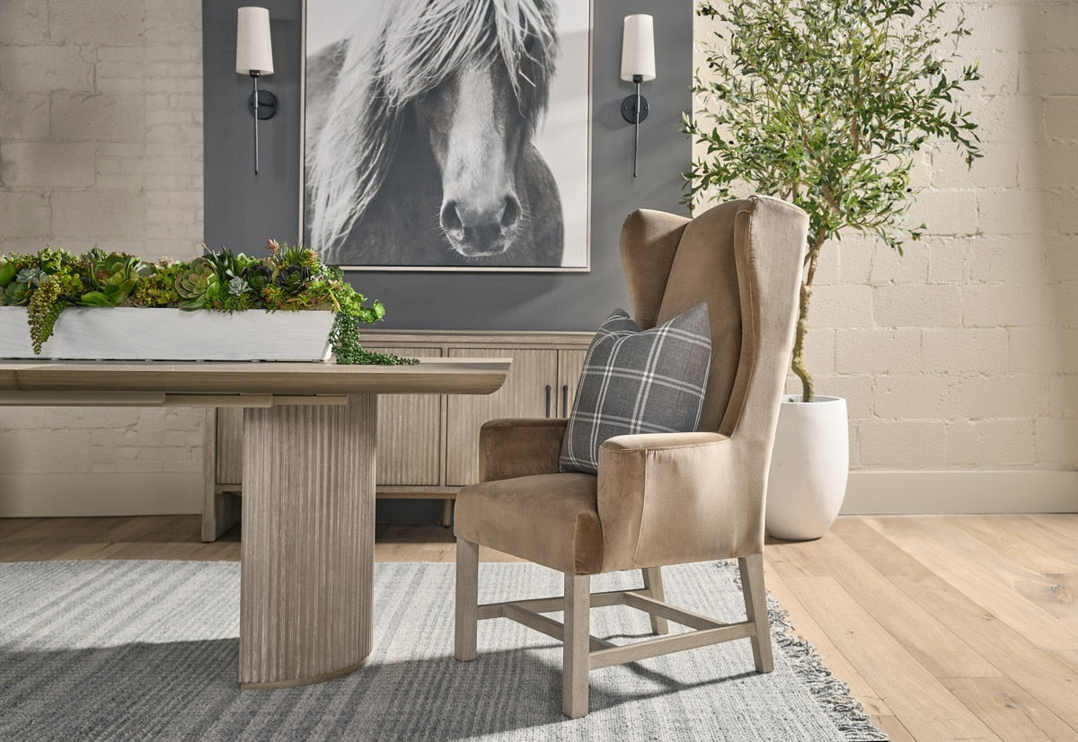 Halloway Extension Dining Table - Chapin Furniture