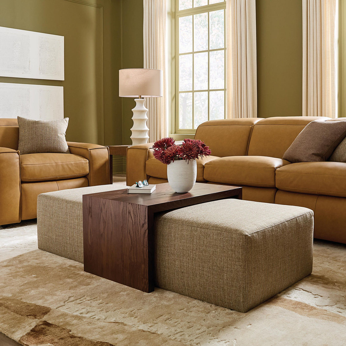 Bassett Club Level Wesley Power Leather Motion Sofa