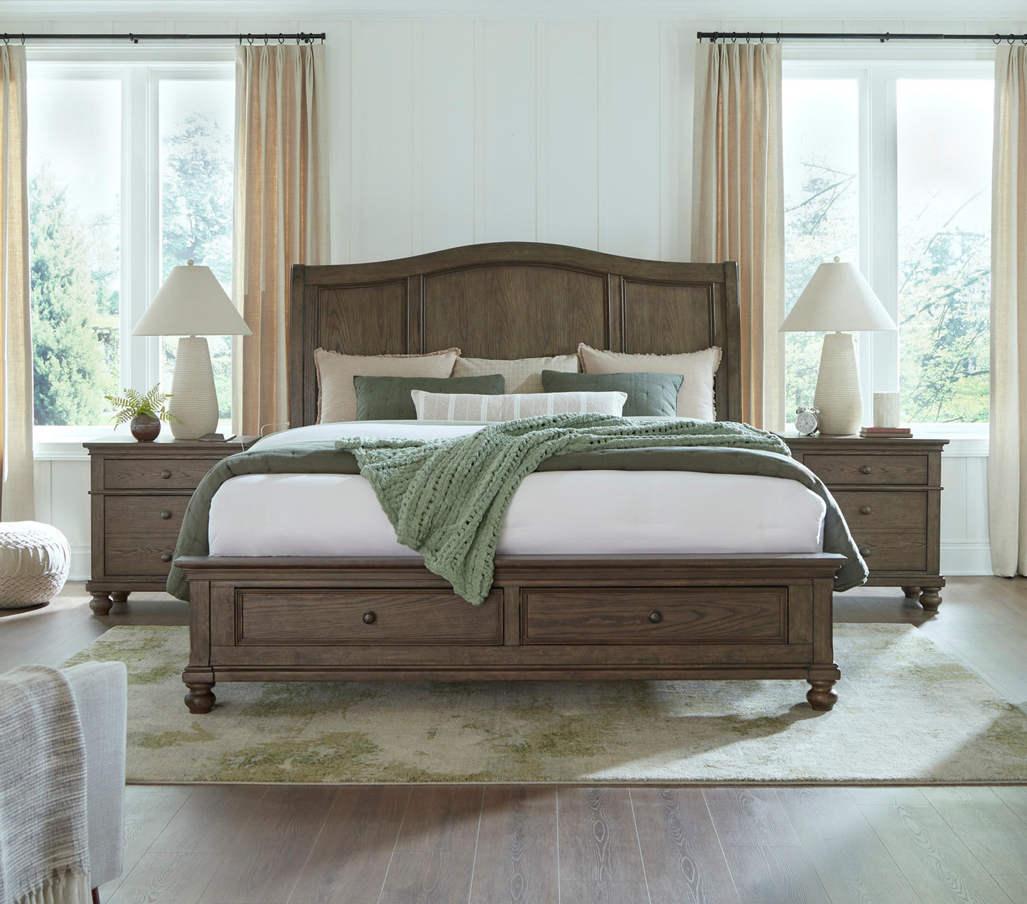 Oxford Sleigh Storage Bed - Chapin Furniture