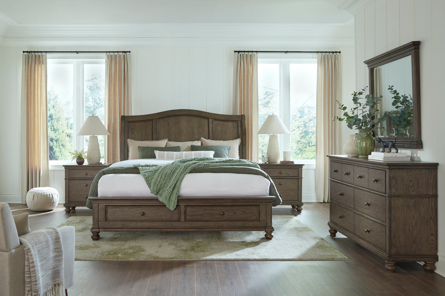 Oxford Sleigh Storage Bed - Chapin Furniture