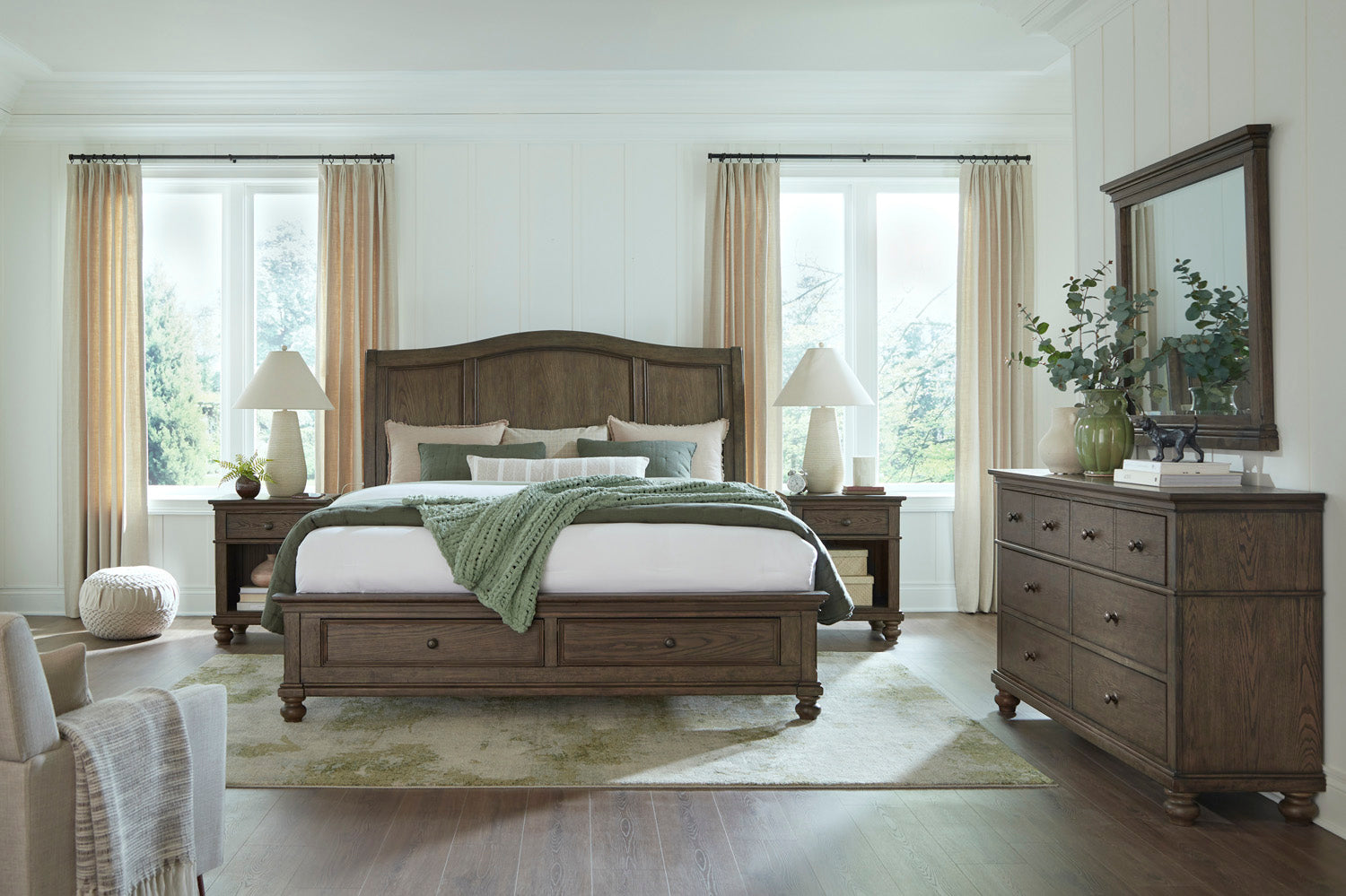 Oxford Sleigh Storage Bed - Chapin Furniture
