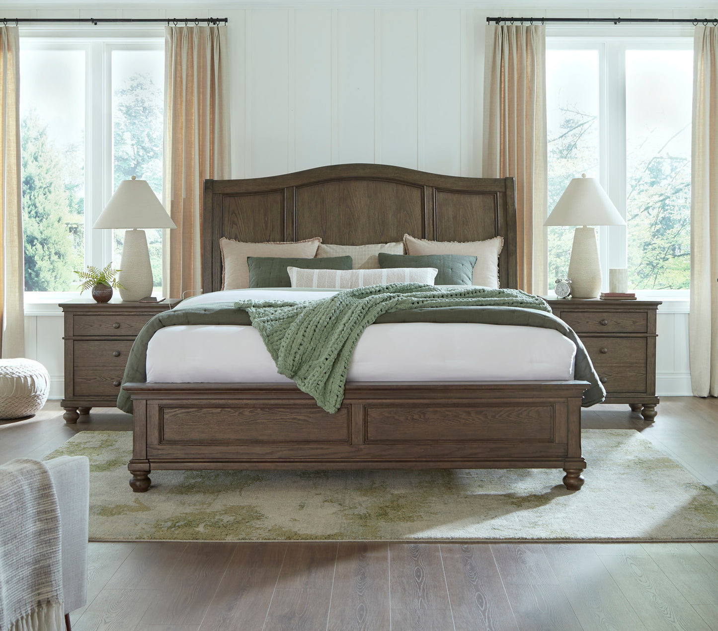 Oxford Sleigh Bed - Chapin Furniture