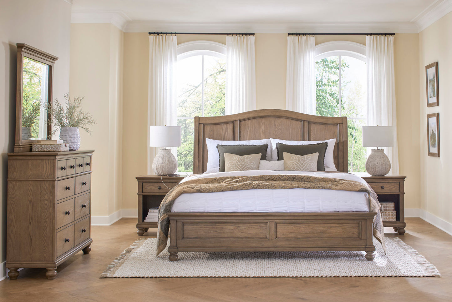 Oxford Sleigh Bed - Chapin Furniture