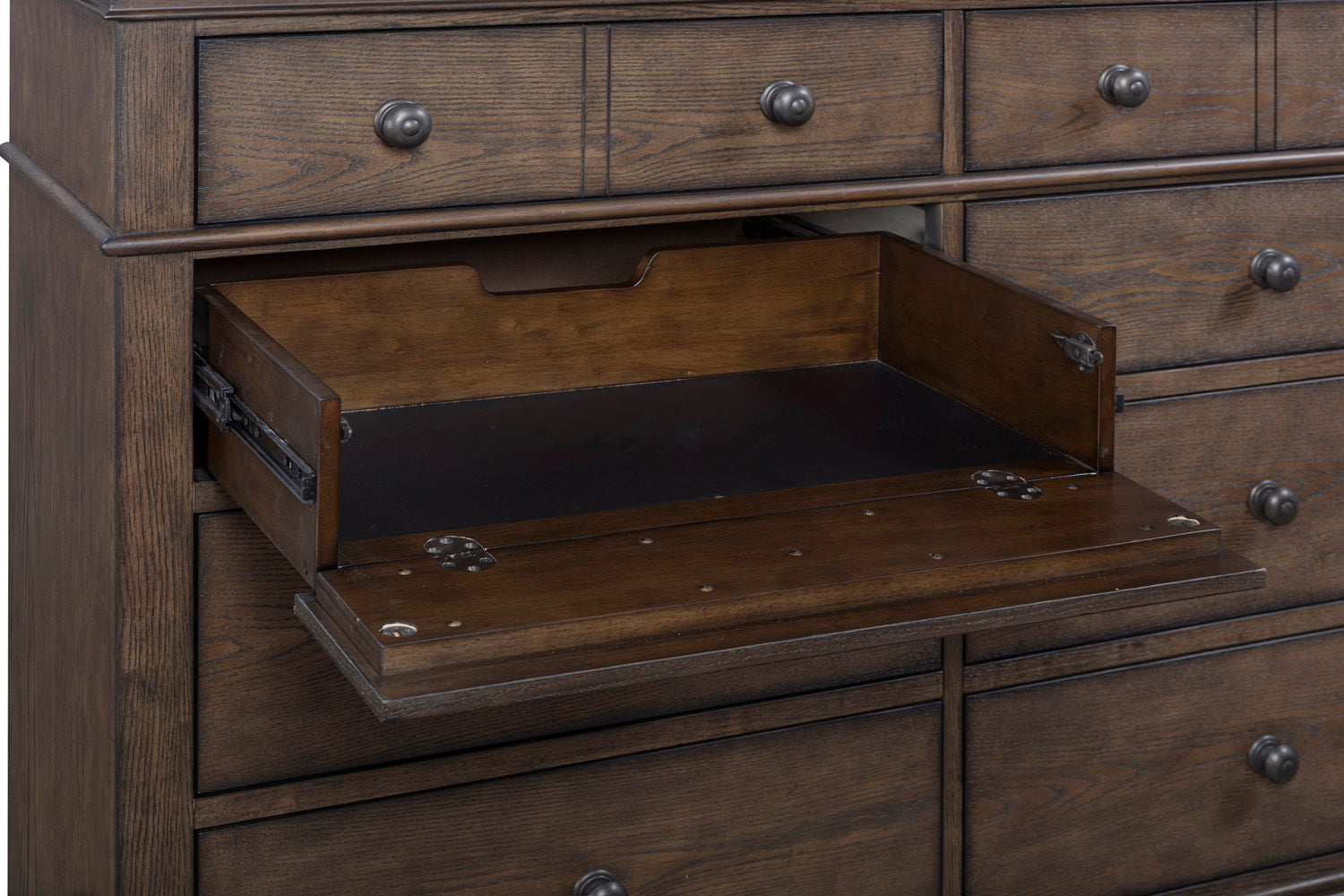 Oxford Chesser Dresser - Chapin Furniture