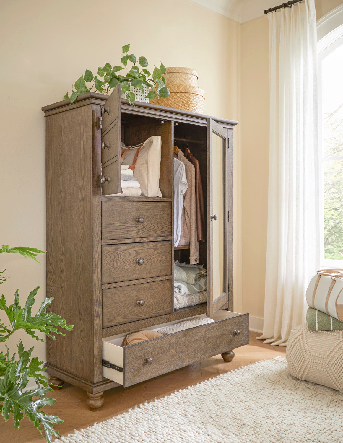 Oxford Chiffarobe - Chapin Furniture