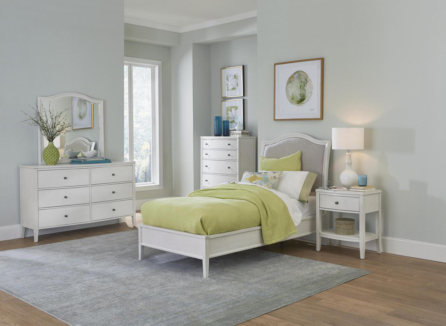 Aspen Furniture Charlotte Chest - Thumbnail 4