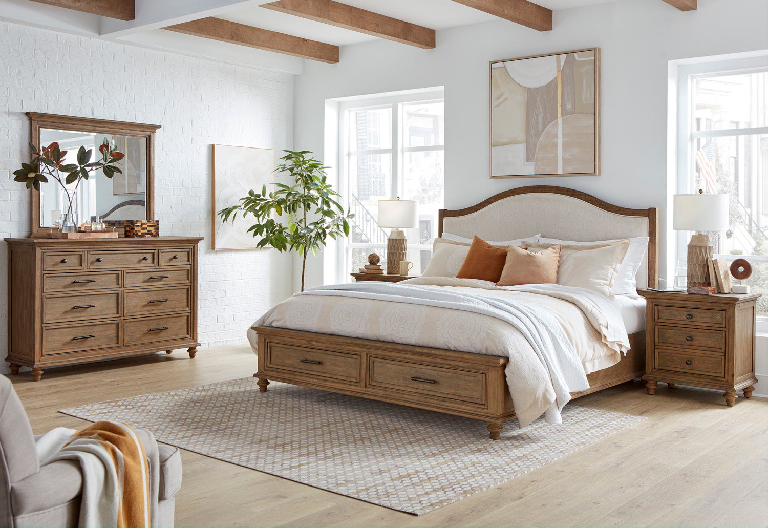 Hensley Upholstered Storage Bed - King - Chapin Furniture