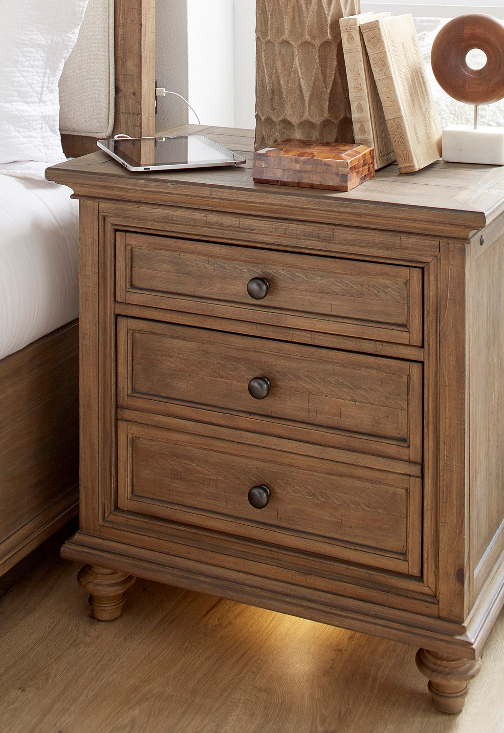 Aspen Furniture Hensley Nightstand - Thumbnail 2