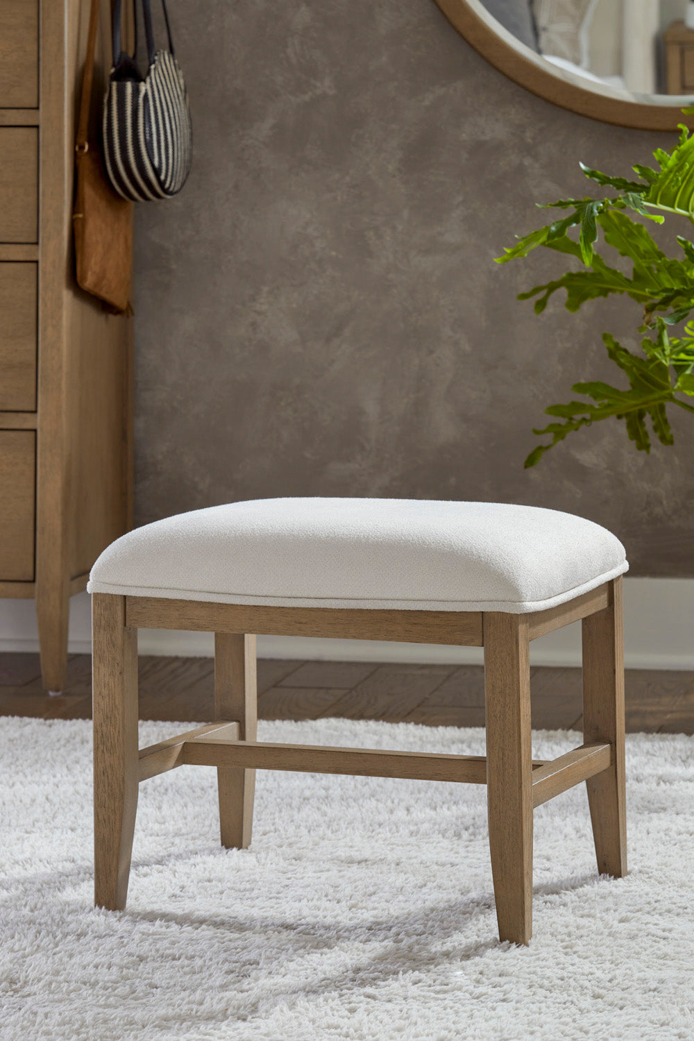 Olivia Bench - Thumbnail 2