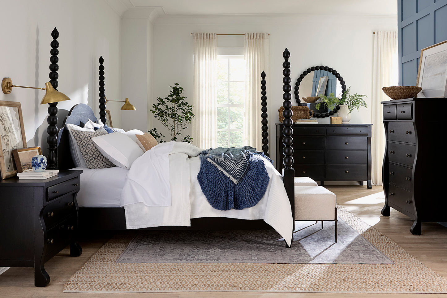 Caroline Poster Bed - Chapin Furniture