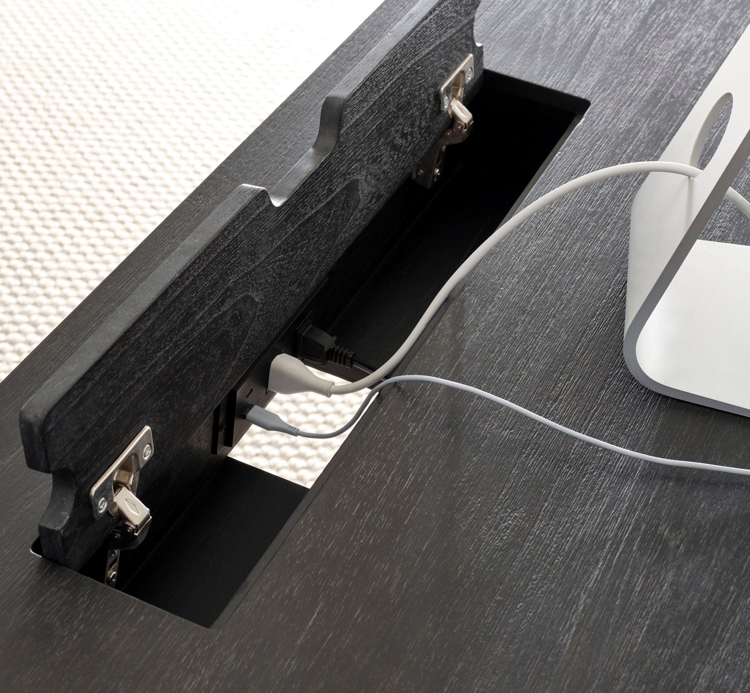 Sloane Lift Desk - Chapin Furniture