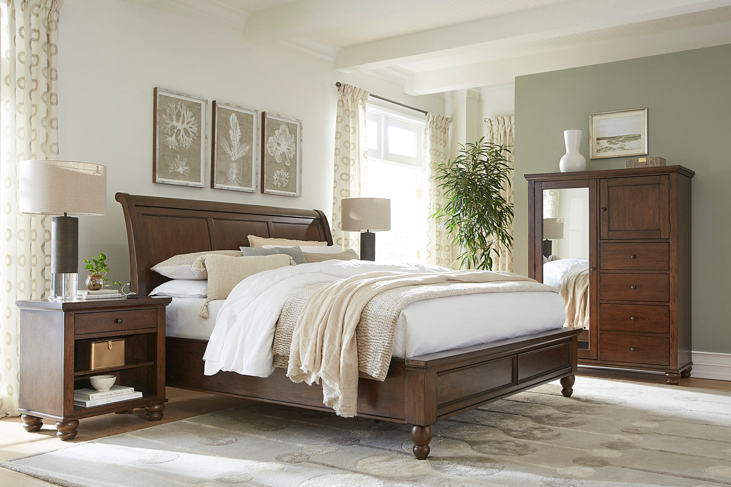 Cambridge Sleigh Bed - Chapin Furniture
