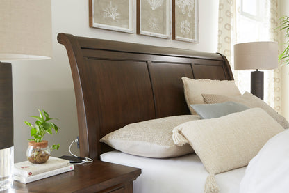 Cambridge Sleigh Bed - Chapin Furniture