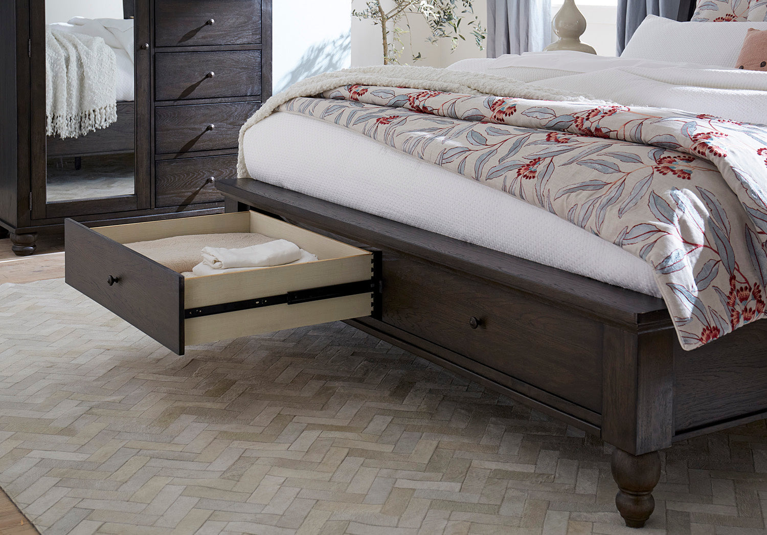 Cambridge Storage Sleigh Bed - Cal King - Cracked Pepper - Chapin Furniture
