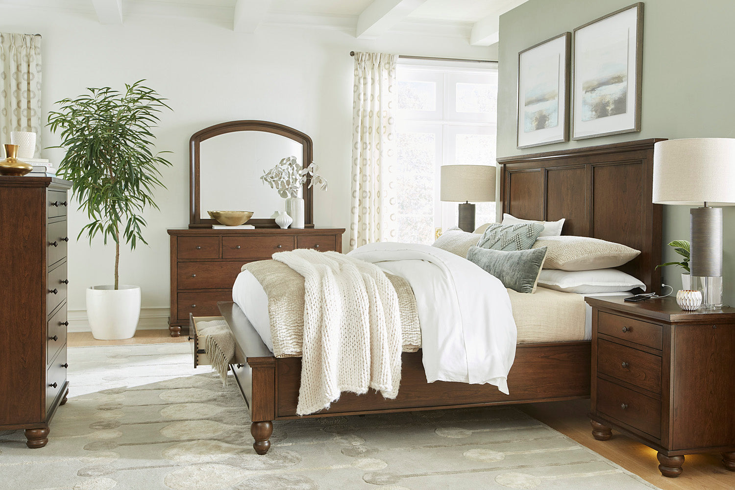 Cambridge Panel Bed - Chapin Furniture