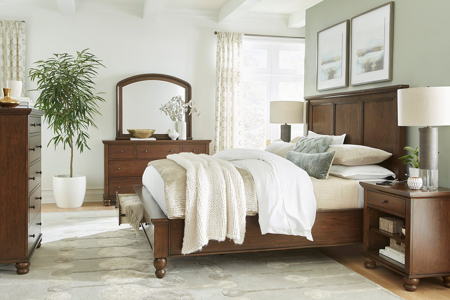 Cambridge Panel Bed - Chapin Furniture