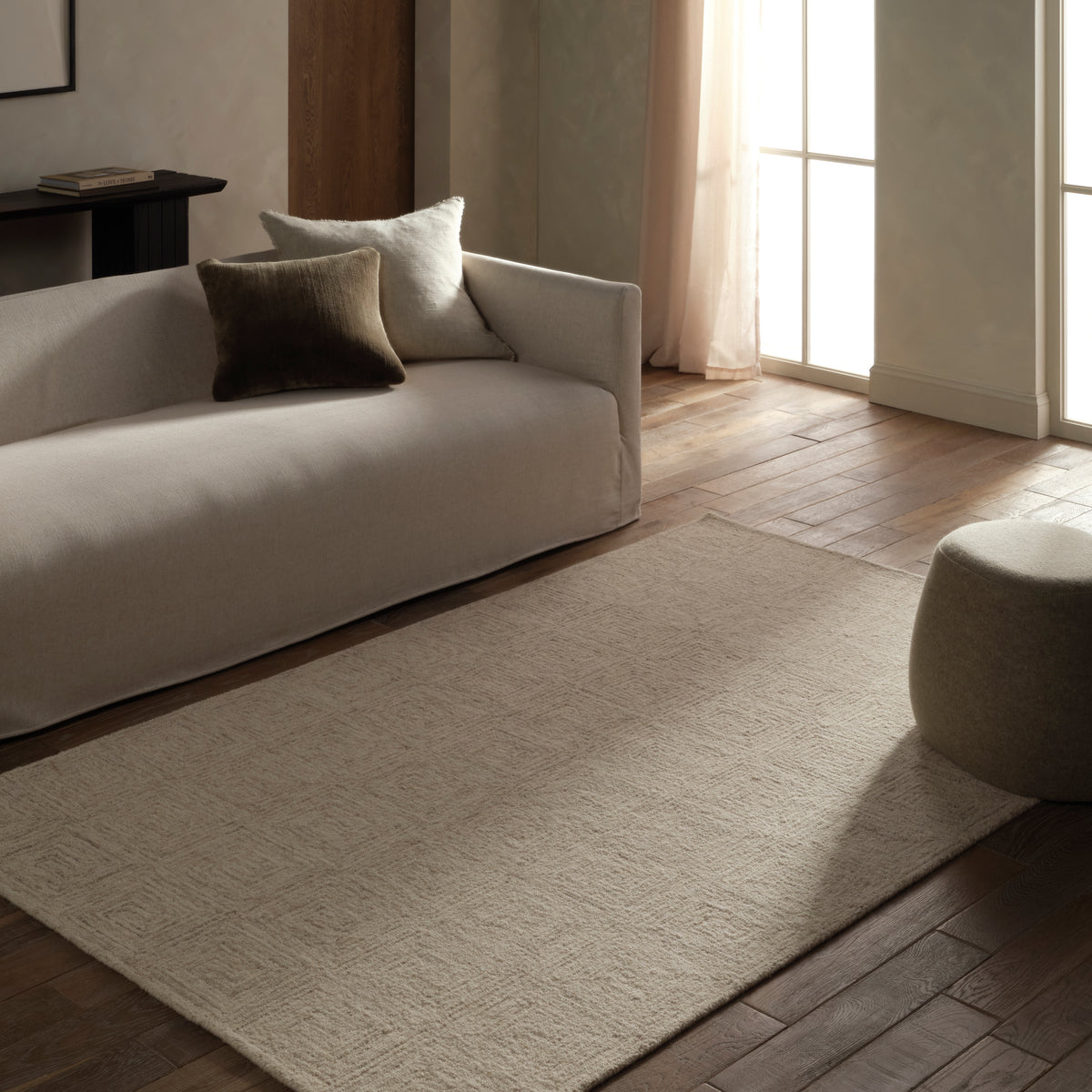 Kafes Aleric KAF02 Ivory/White Rug - Chapin Furniture
