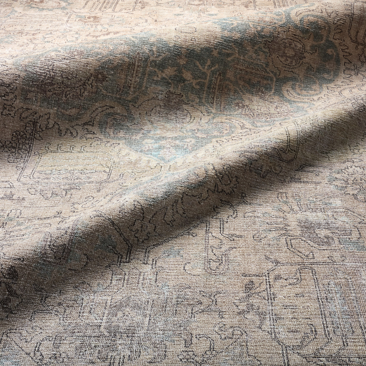 Kindred Parisa KND14 Tan/Gray Rug - Chapin Furniture