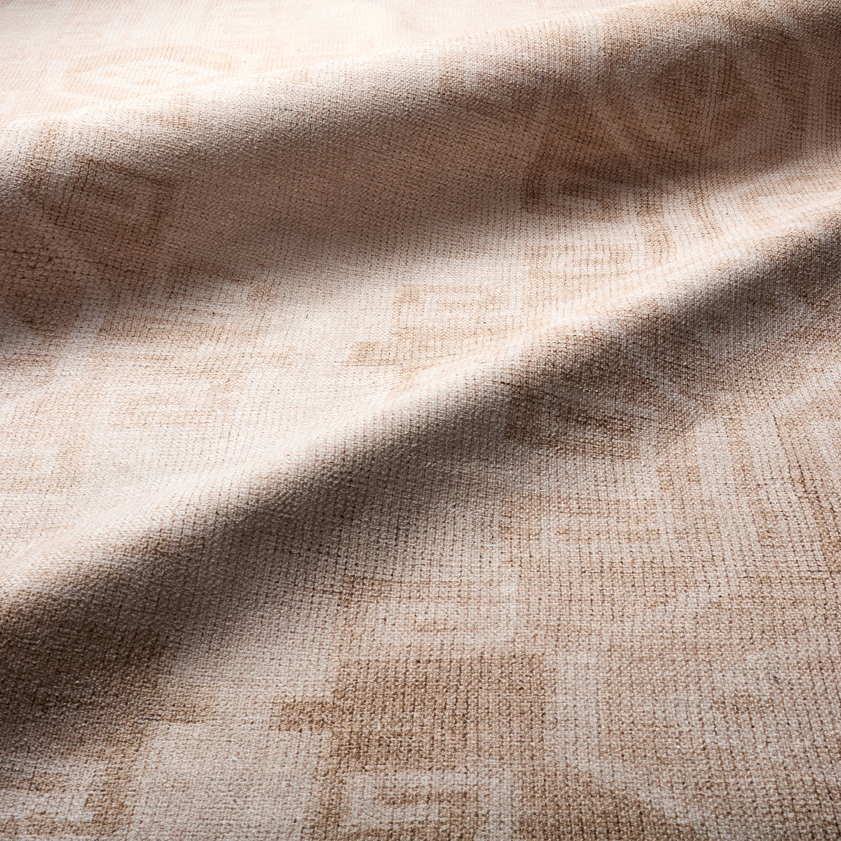 Lumal Barine LML01 Tan/Cream Rug - Chapin Furniture