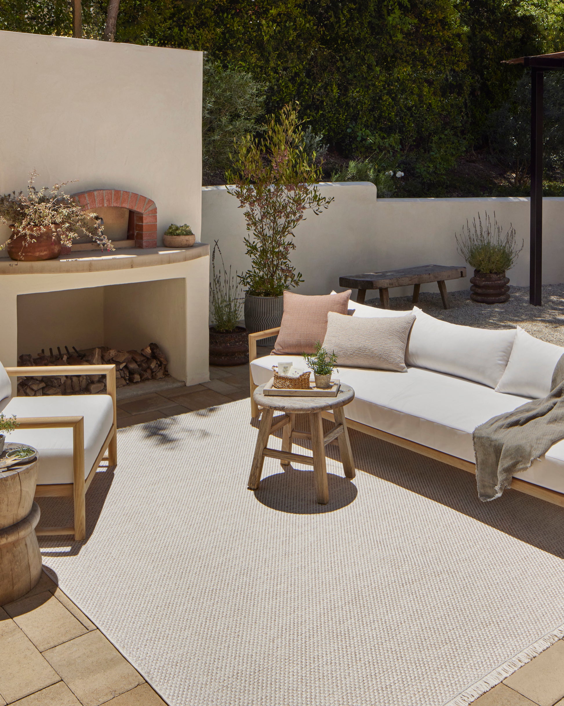 Amber Lewis Malibu 05 Ivory / Dove - Chapin Furniture