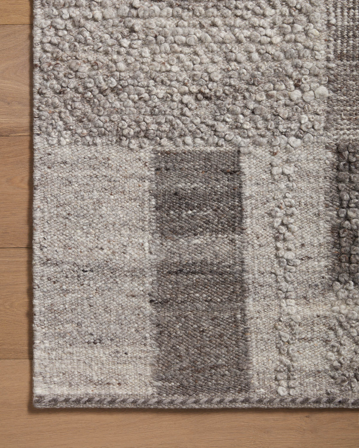 Manfred 01 Charcoal/Dove Rug