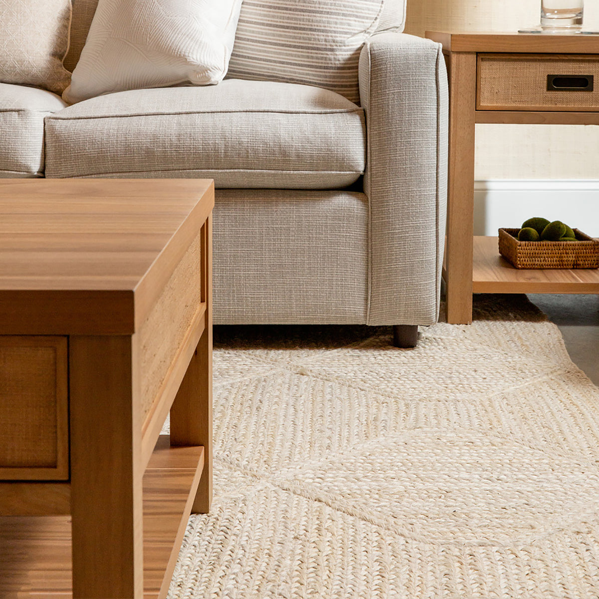 Naturals Tobago Sisal Bow NAT41 Ivory/Beige Rug - Chapin Furniture
