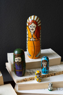 Set of 5 Wooden Nativity Nesting Dolls - Chapin Furniture