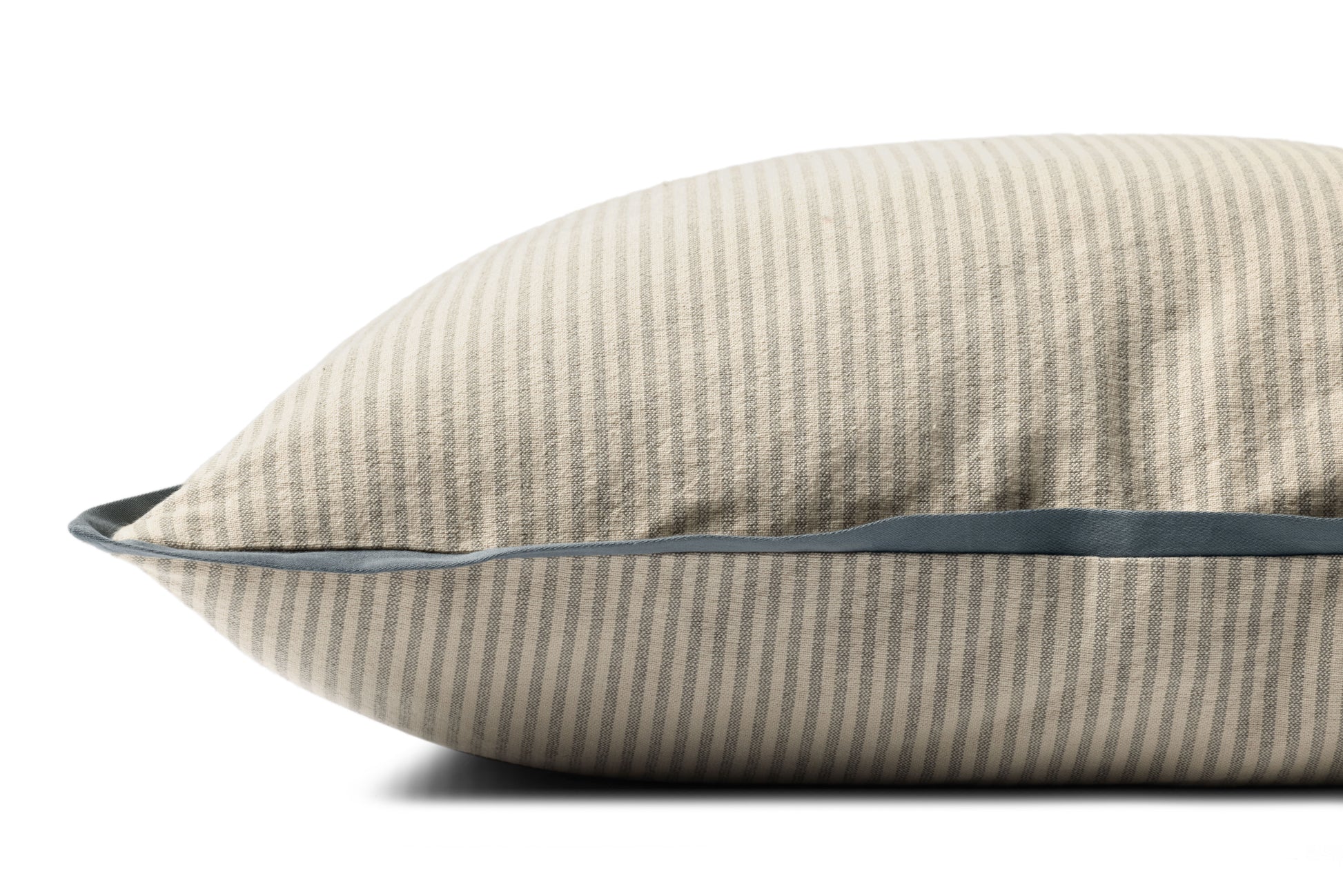 Jeremiah Brent x Loloi  Sullivan PJBR0001 Natural / Blue 22'' x 22'' Pillow - Chapin Furniture