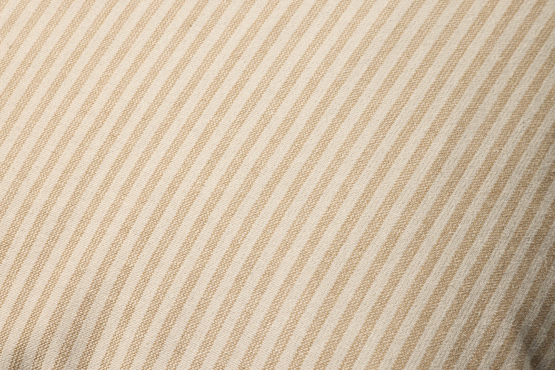 Jeremiah Brent x Loloi  Sullivan PJBR0001 Natural / Gold 22'' x 22'' Pillow - Chapin Furniture