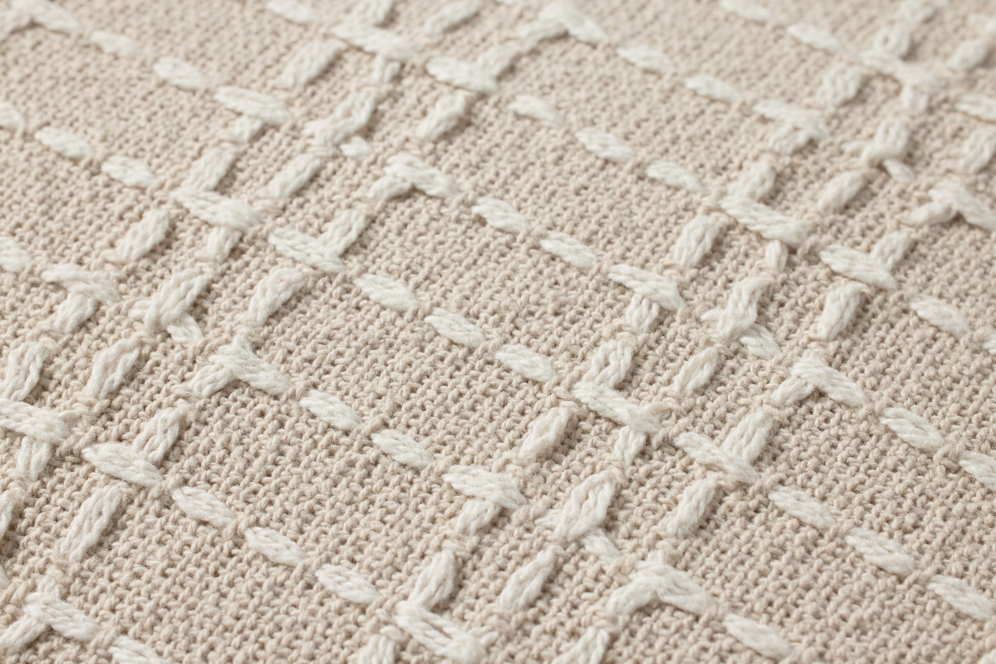 Jean Stoffer x Loloi PJS0017 Beige / Ivory 16'' x 26'' Pillow - Chapin Furniture