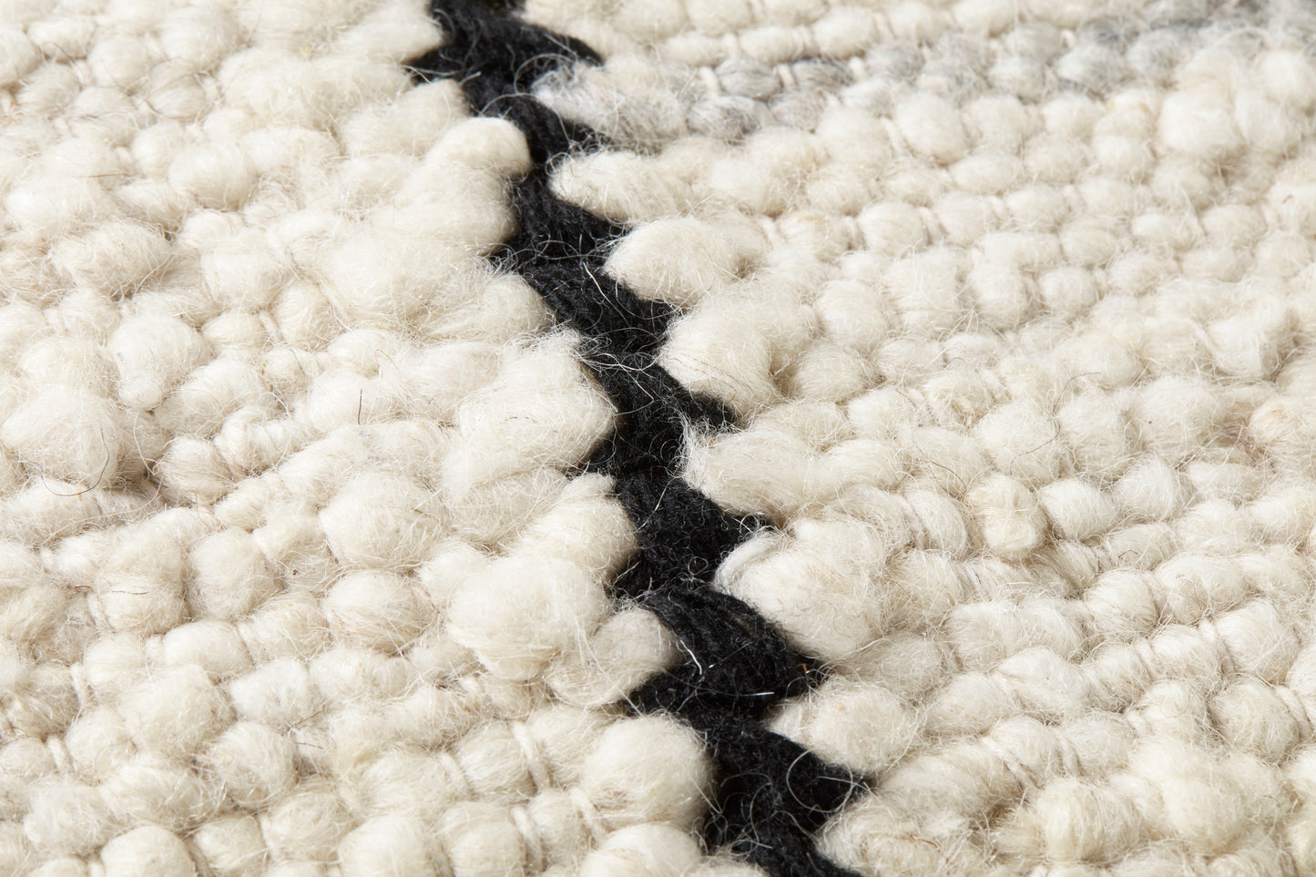 Amber Lewis Carla Pal0030 Ivory / Black Pillow - Chapin Furniture