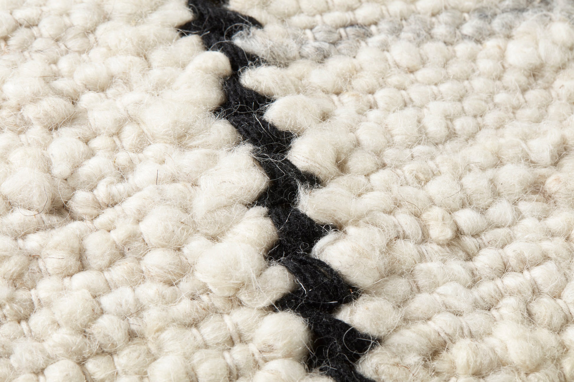 Amber Lewis Carla Pal0030 Ivory / Black Pillow - Chapin Furniture