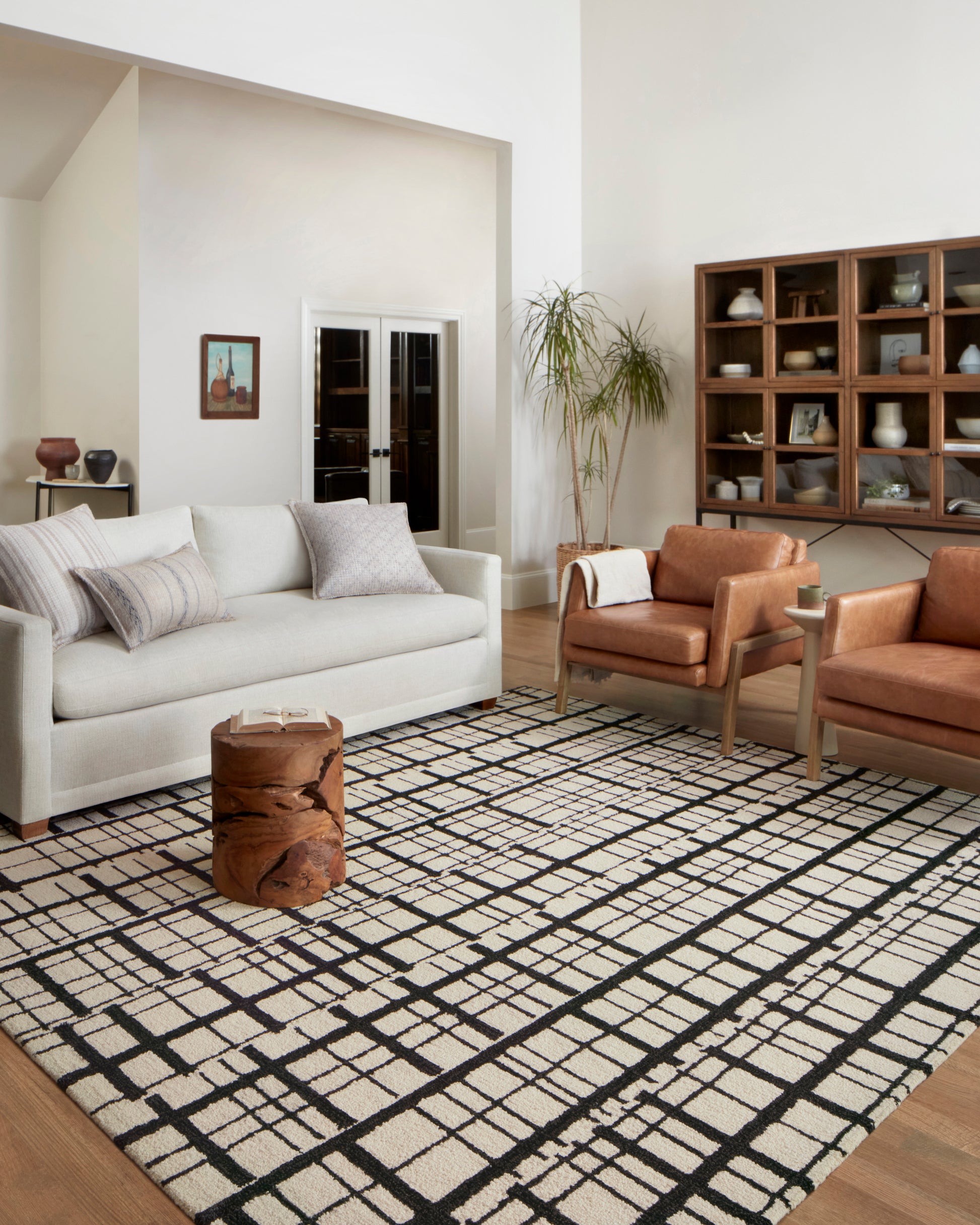 Chris Loves Julia Polly Rug – Black / Ivory - Chapin Furniture