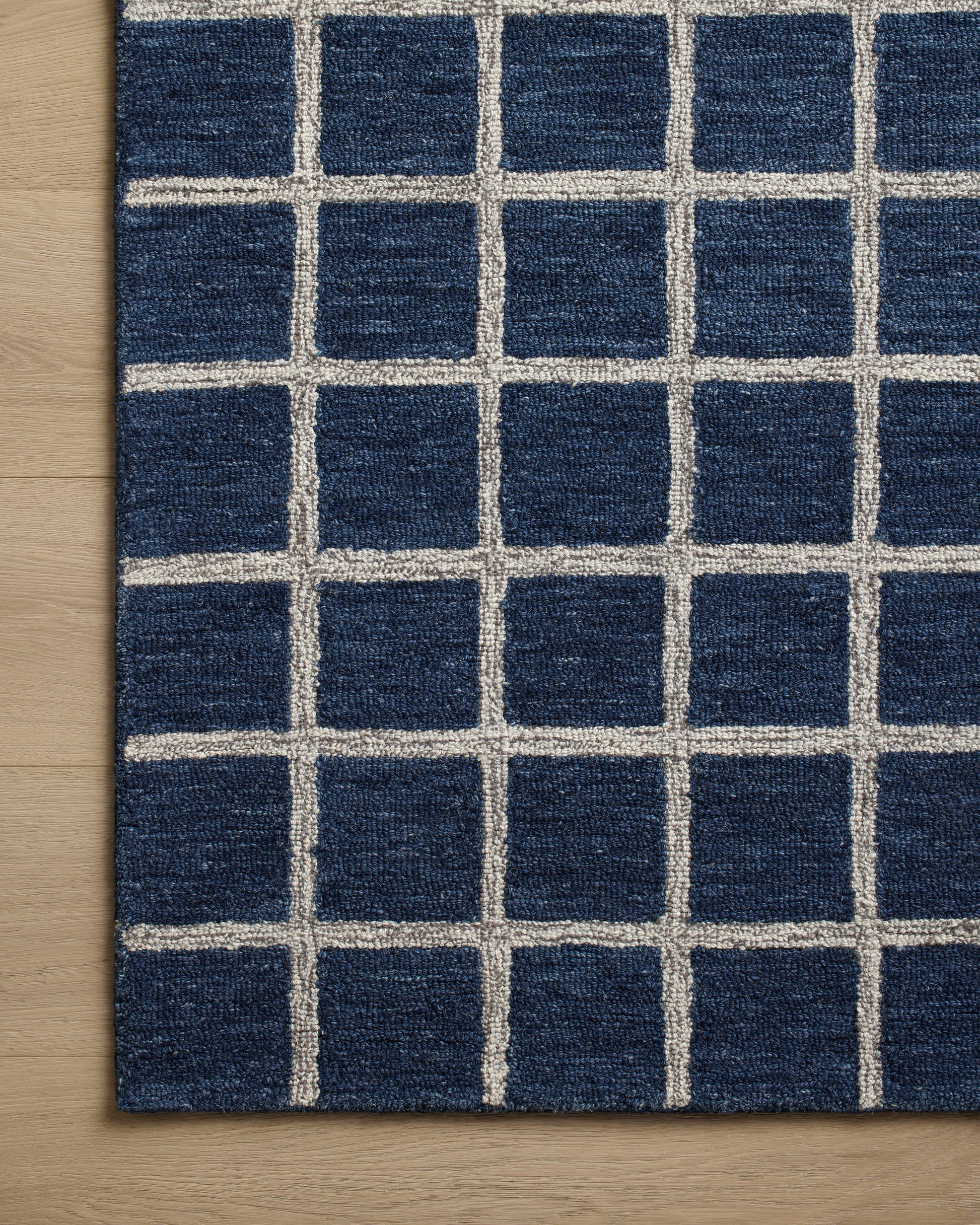 Chris Loves Julia Polly Rug – Navy / Silver - Chapin Furniture