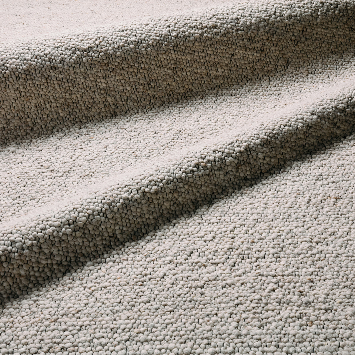 Quiet Time Hadren QTM03 Cream/Gray Rug - Chapin Furniture