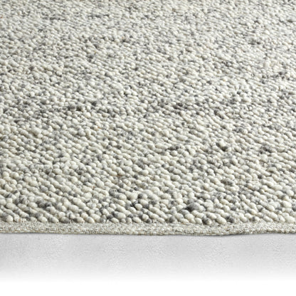 Quiet Time Hadren QTM04 White/Light Gray Rug - Chapin Furniture