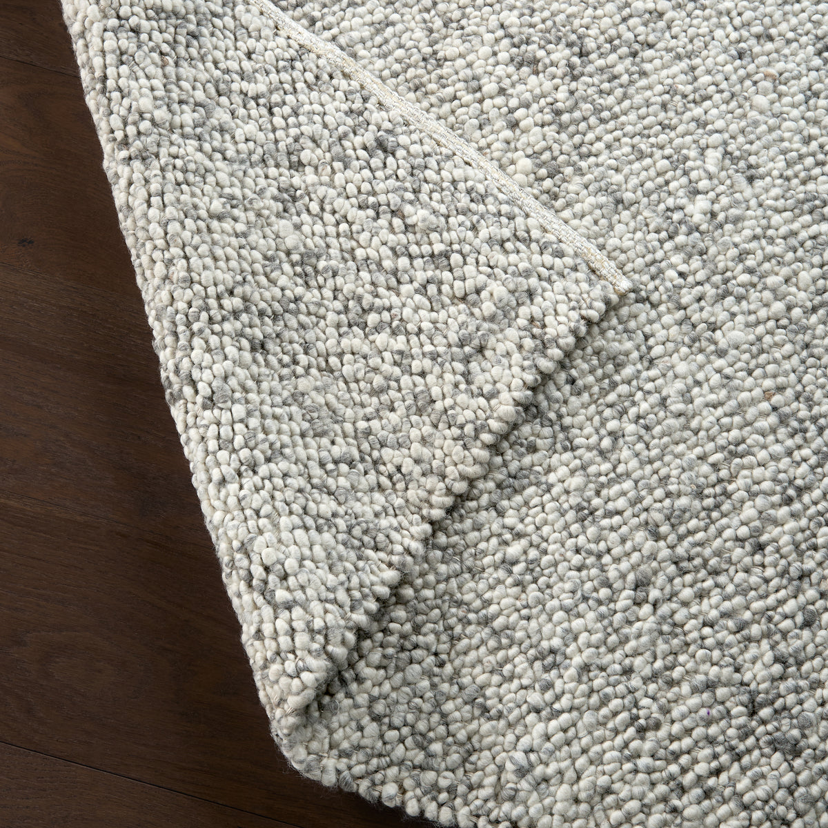 Quiet Time Hadren QTM04 White/Light Gray Rug - Chapin Furniture