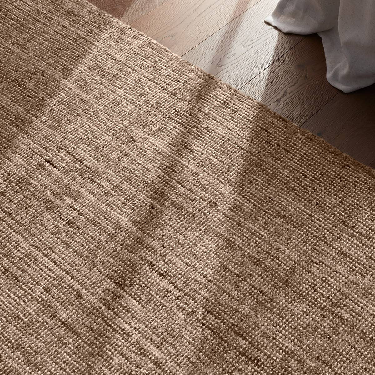 Solon Hued SLO03 Tan Rug - Chapin Furniture