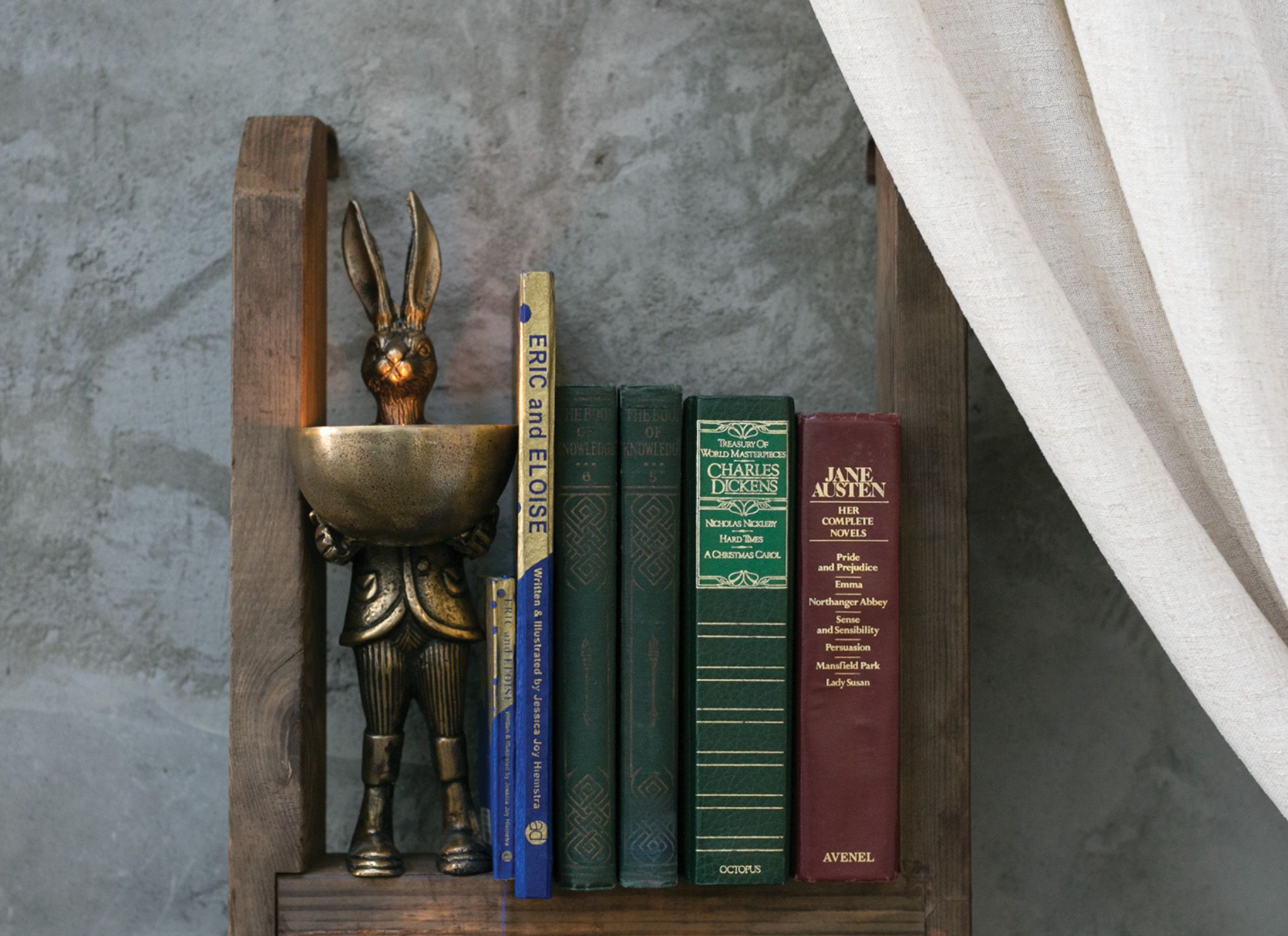 E + E Hare Dish Stand - Chapin Furniture