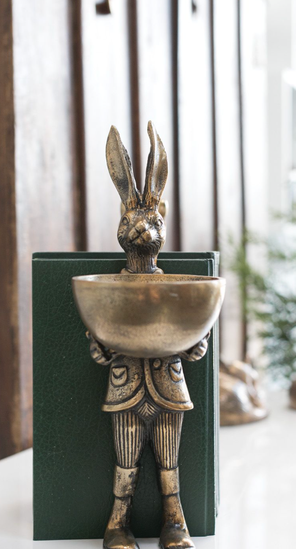 E + E Hare Dish Stand - Chapin Furniture