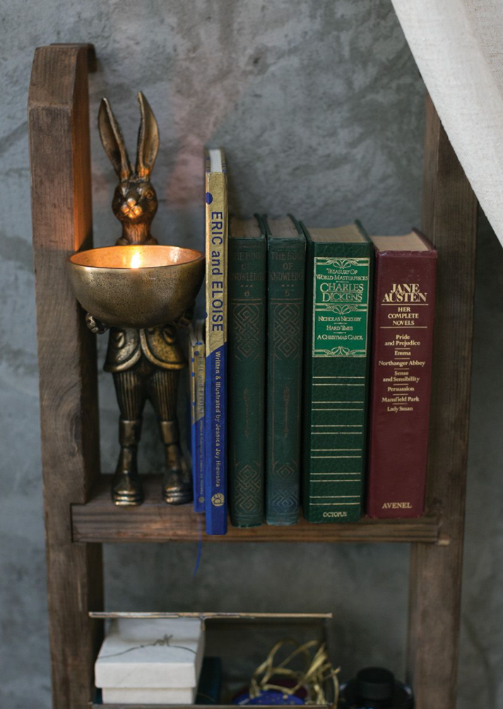 E + E Hare Dish Stand - Chapin Furniture