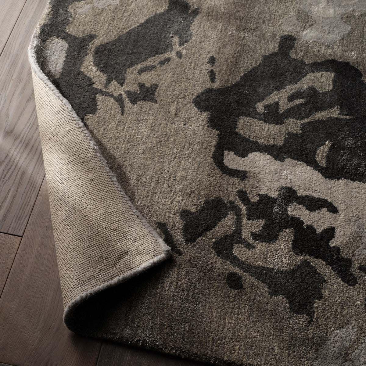 Transcend Glacier TRD01 Gray/Silver Rug - Chapin Furniture
