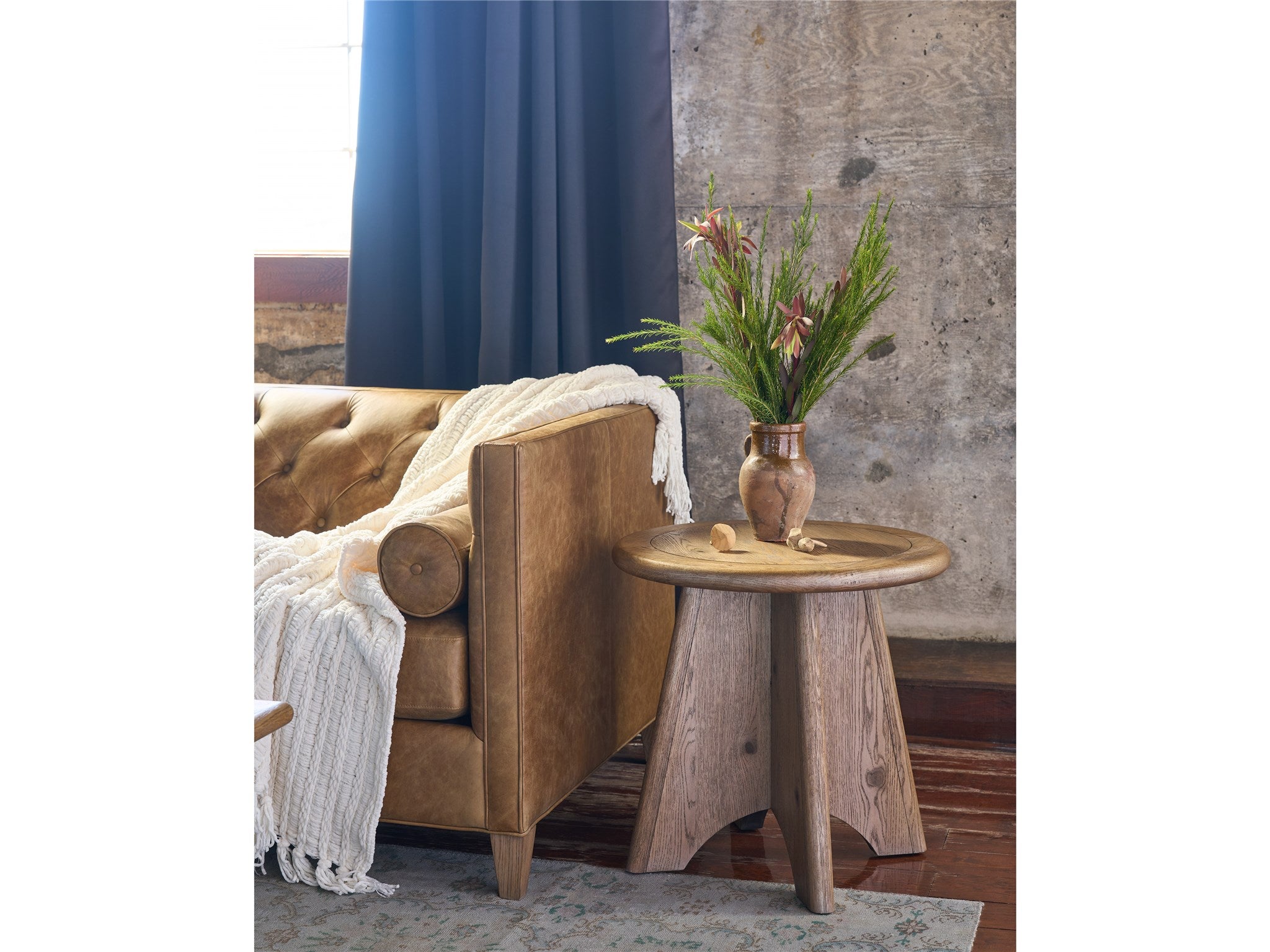 Griffith Park Sienna Round Side Table - Thumbnail 5